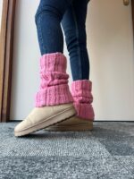 Rosalie – Guêtres roses au crochet – Fait main – Image 2