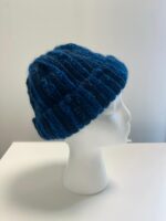 Bonnet crochet bleu Azur – Fait main – Image 3