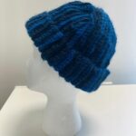 Bonnet crochet bleu Azur fait main en laine