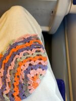 Aurore - Bonnet ete crochet ajouré multicolore – Fait main – Image 2